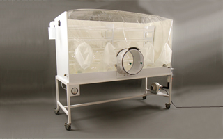 Breeder Isolator for germ free mice and rodents.